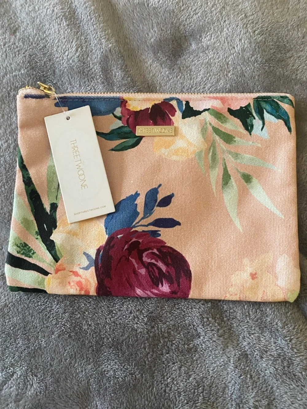 Three Two One  cotton Floral Zip Pouch - Peach Pink with Burgundy Blooms‎ NWT